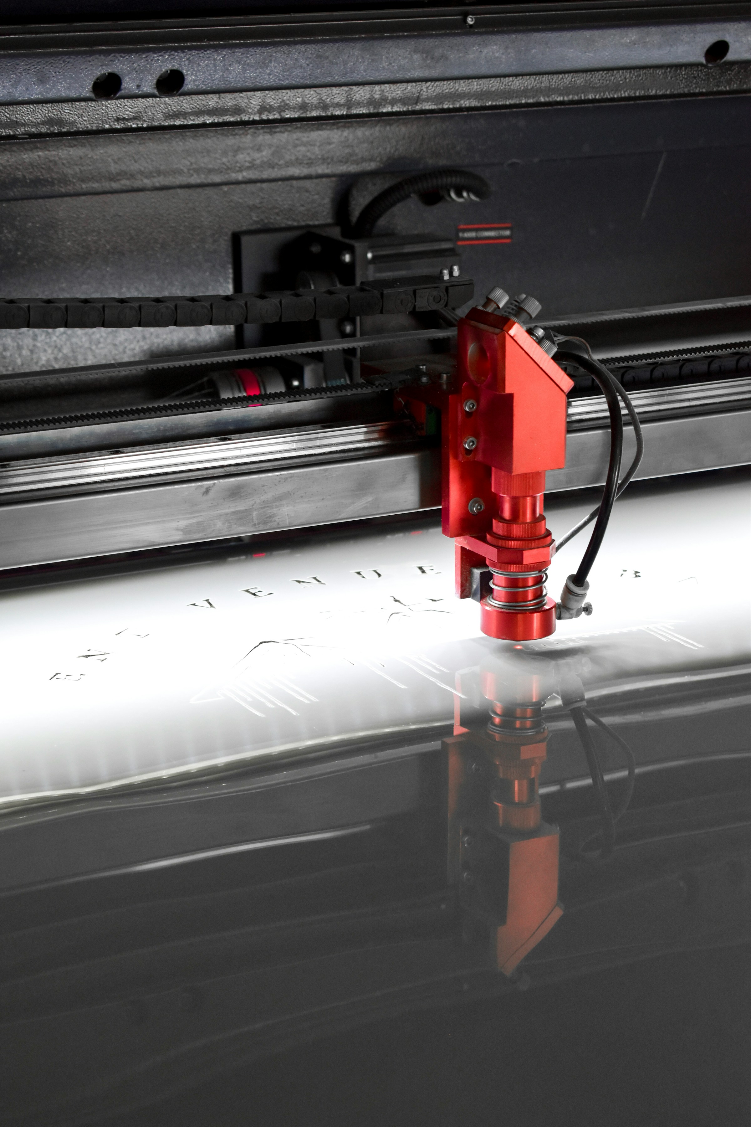 Cięcie laserowe stali nierdzewnej fiber — Anntech Kraków